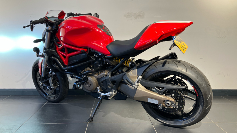 Ducati Monster 821 (15MY)